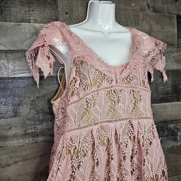 Motherhood Maternity Pink Lace Dress L - Picture 5 of 10